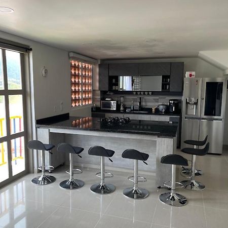 דירות Guatapé Apartamento De Lujo מראה חיצוני תמונה